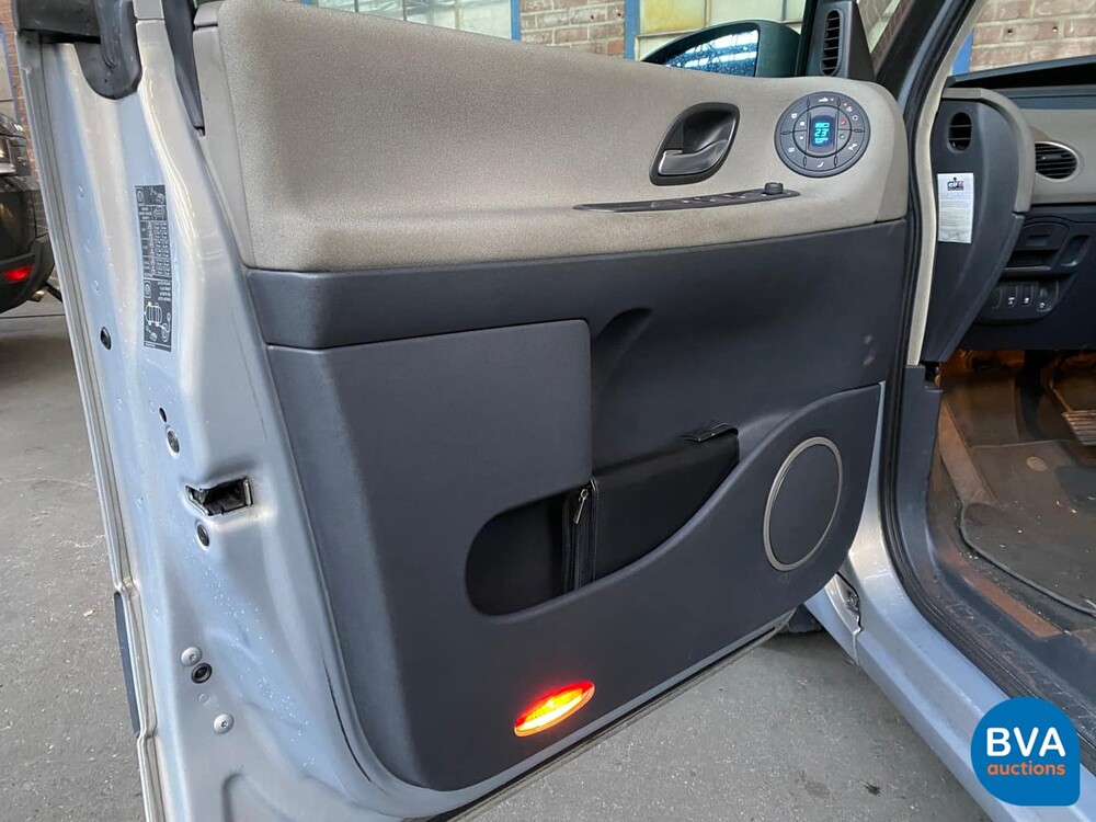 Renault Grand Espace 3.5 V6 241 PS Automatik 2004 - Original NL -, 54-NP-XS.