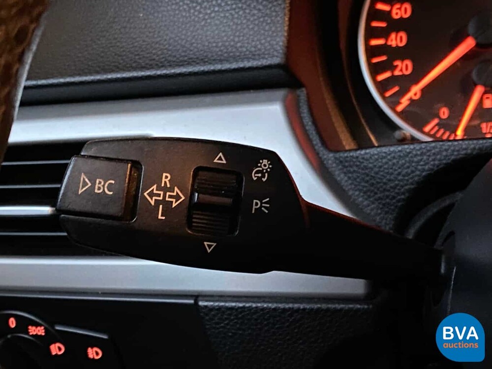 BMW 330xi Touring 230 PS Youngtimer E91 2005.