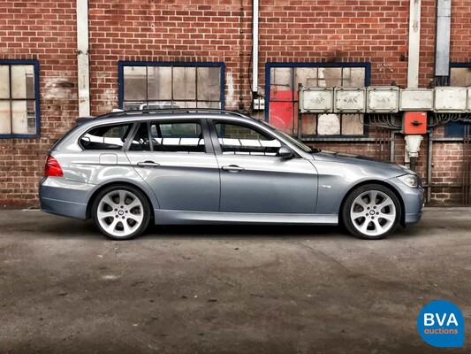 BMW 330xi Touring 230hp Youngtimer E91 2005.