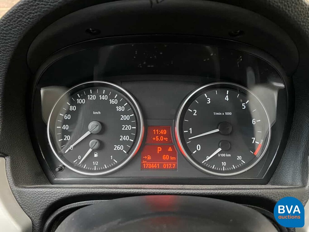 BMW 330xi Touring M Paket 3er 258 PS E91 Youngtimer 2005, J-694-JT.