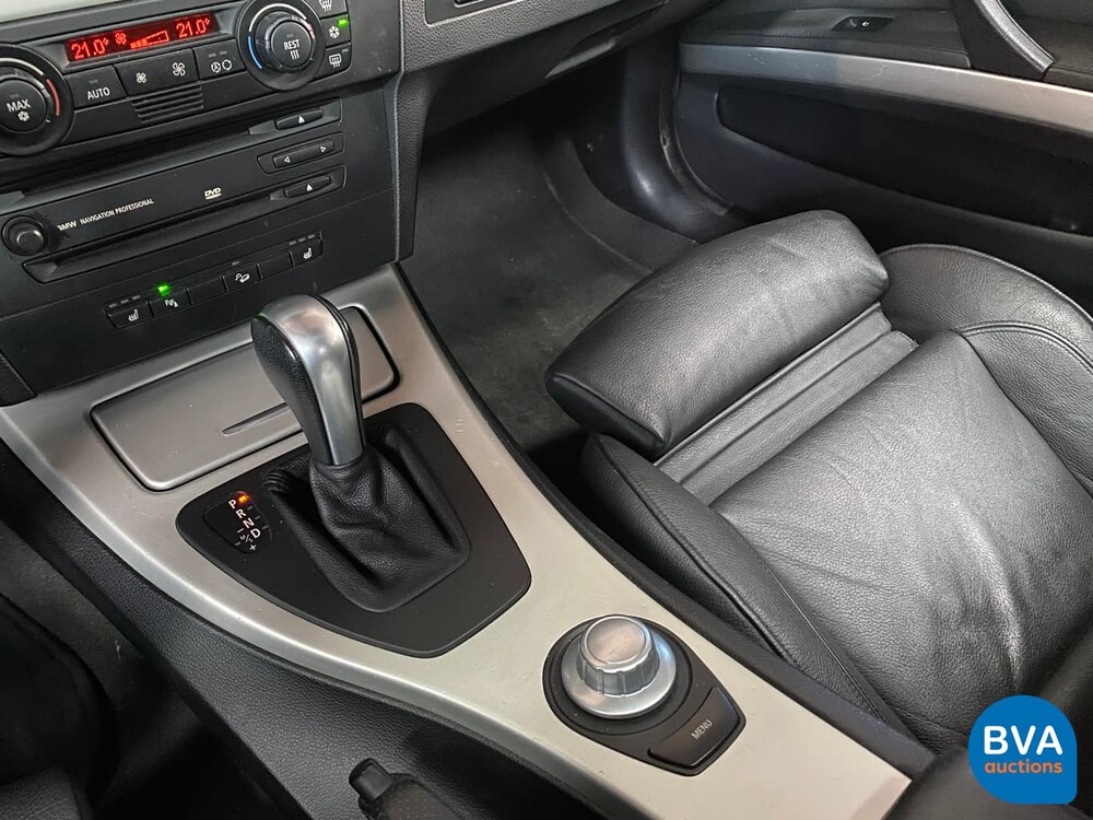 BMW 330xi Touring M Paket 3er 258 PS E91 Youngtimer 2005, J-694-JT.