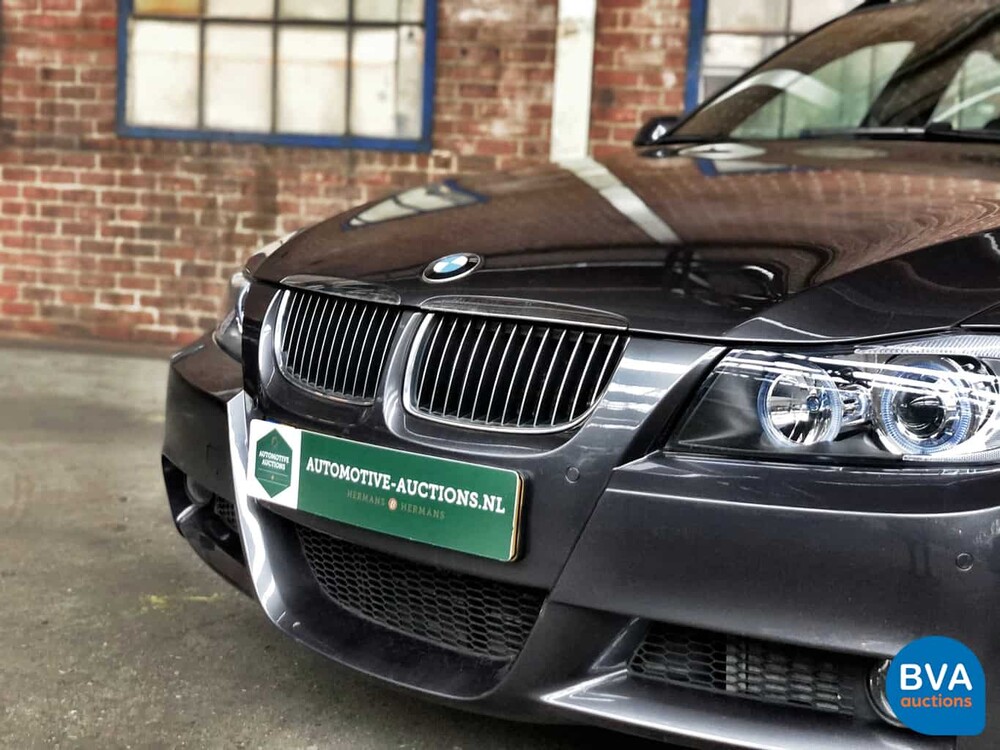 BMW 330xi Touring M Paket 3er 258 PS E91 Youngtimer 2005, J-694-JT.