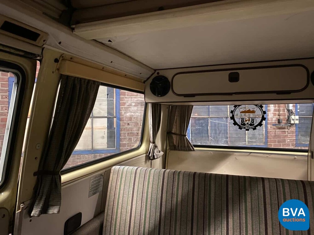 Volkswagen T3 Westfalia Camper Transporter 1982, J-680-JT.