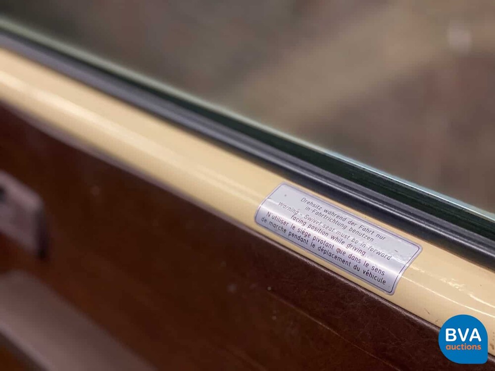 Volkswagen T3 Westfalia Camper Transporter 1982, J-680-JT.