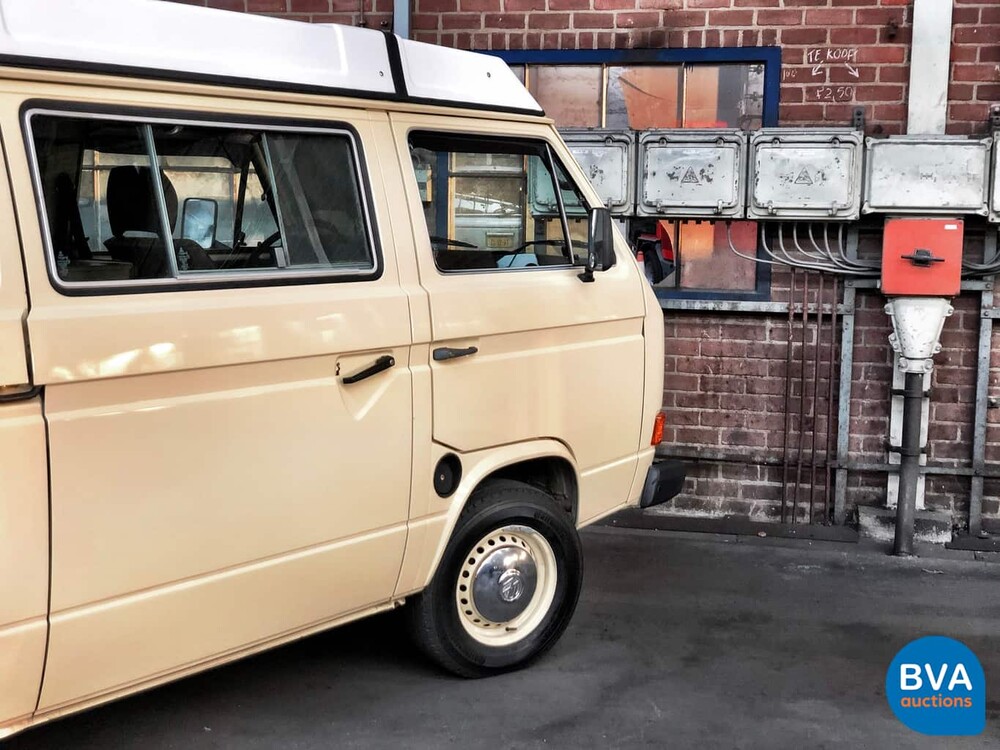 Volkswagen T3 Westfalia Camper Transporter 1982, J-680-JT.