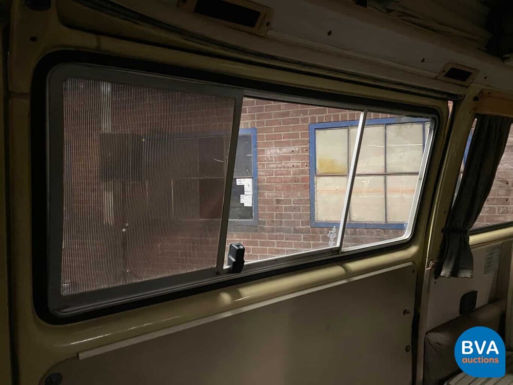 Volkswagen T3 Westfalia Camper Transporter 1982, J-680-JT.