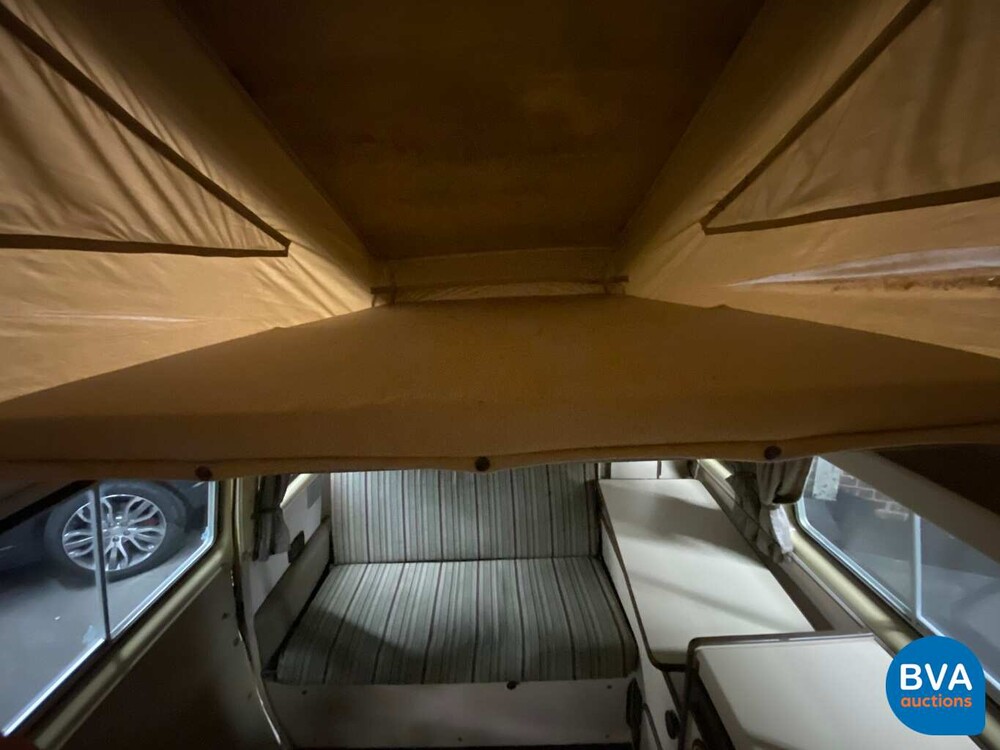 Volkswagen T3 Westfalia Camper Transporter 1982, J-680-JT.