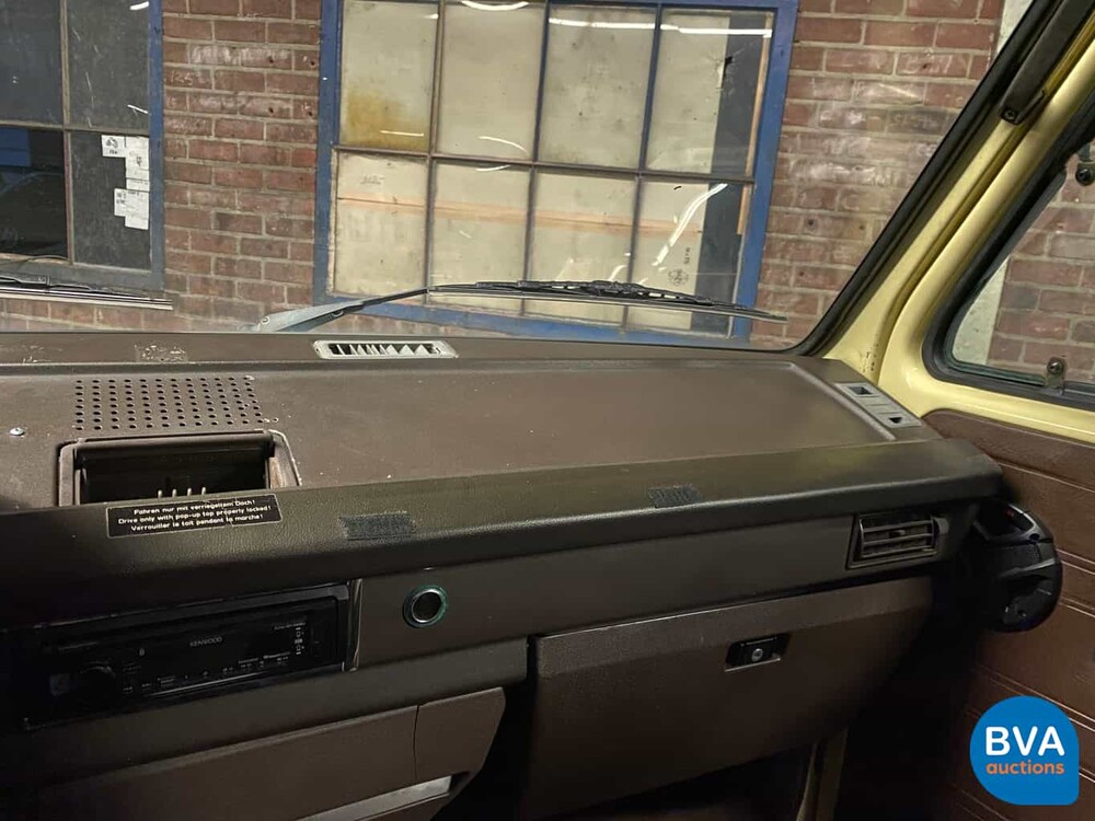 Volkswagen T3 Westfalia Camper Transporter 1982, J-680-JT.