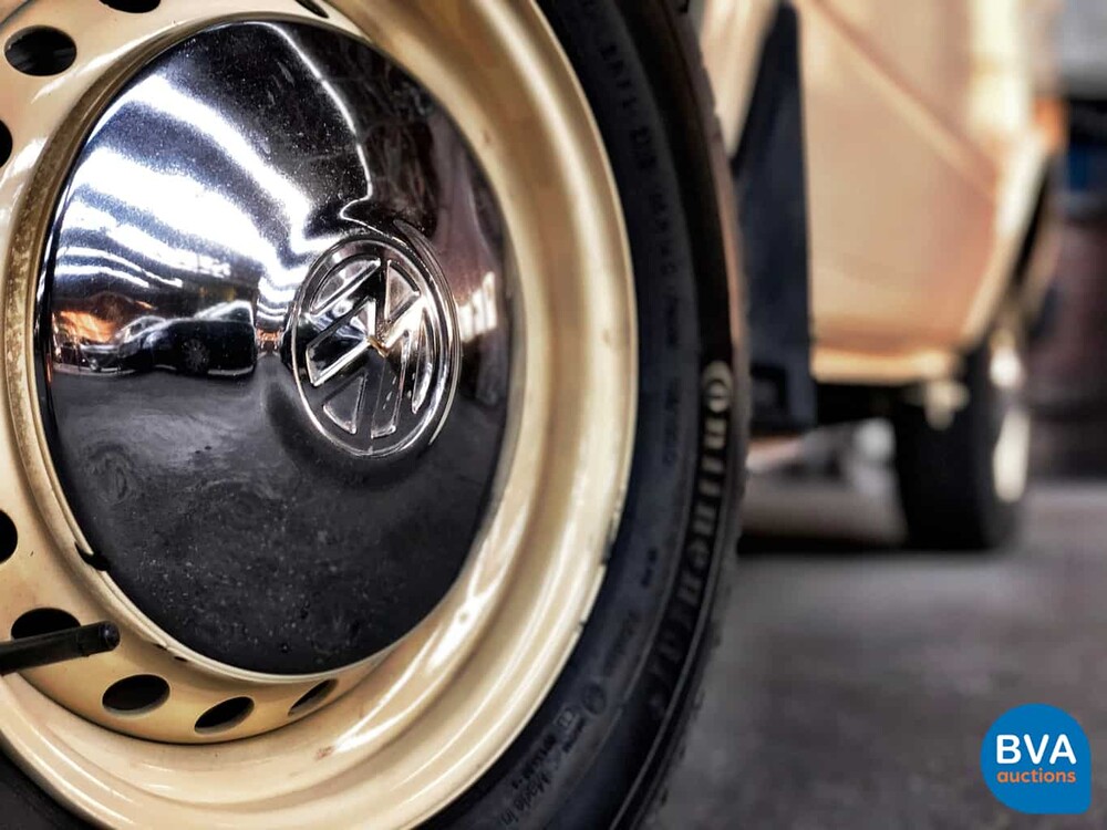 Volkswagen T3 Westfalia Camper Transporter 1982, J-680-JT.