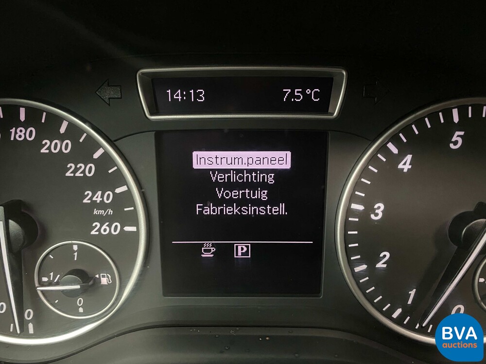Mercedes-Benz B180 Blue Efficiency 122pk B-Klasse Ambition 2012 -Org NL-, 13-XKS-1
