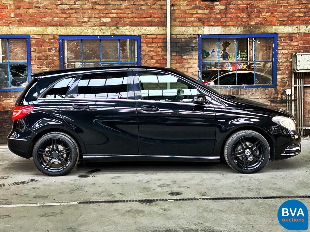 Mercedes-Benz B180 Blue Efficiency 122pk B-Klasse Ambition 2012 -Org NL-, 13-XKS-1