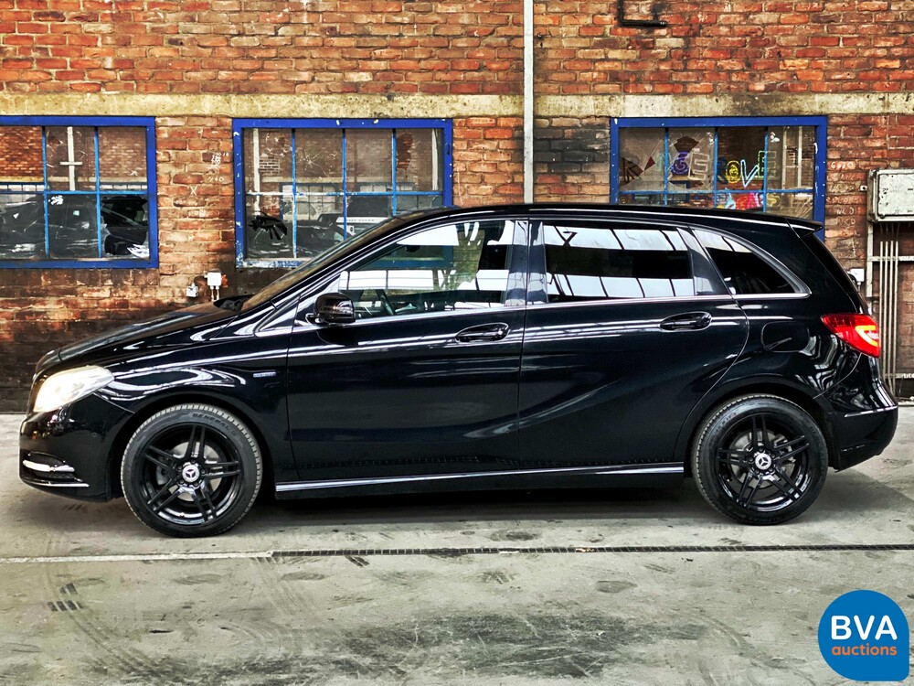 Mercedes-Benz B180 Blue Efficiency 122pk B-Klasse Ambition 2012 -Org NL-, 13-XKS-1