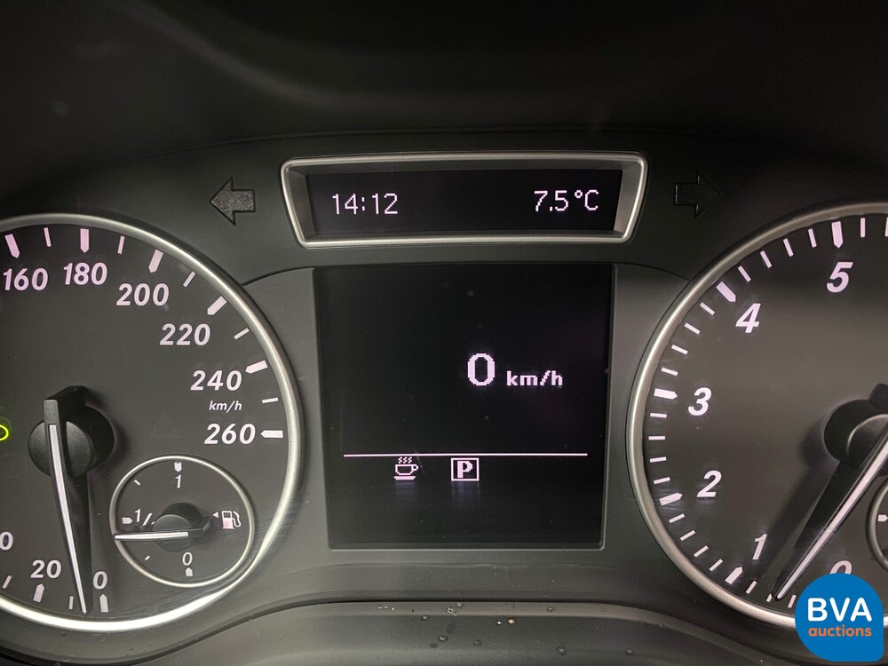 Mercedes-Benz B180 Blue Efficiency 122pk B-Klasse Ambition 2012 -Org NL-, 13-XKS-1