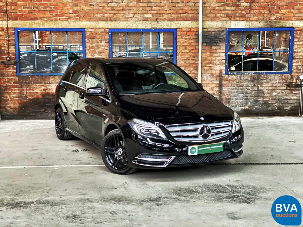 Mercedes-Benz B180 Blue Efficiency 122pk B-Klasse Ambition 2012 -Org NL-, 13-XKS-1