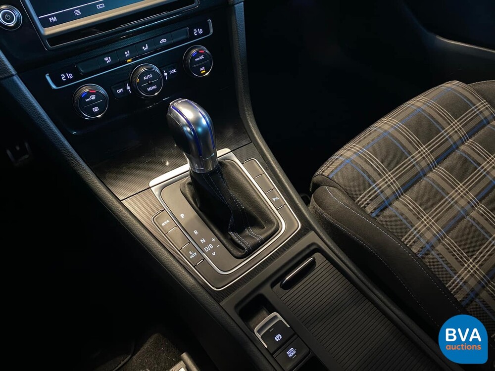 Volkswagen Golf GTE 1.4 TSI 204pk 2015 -Origineel NL-, GT-743-V