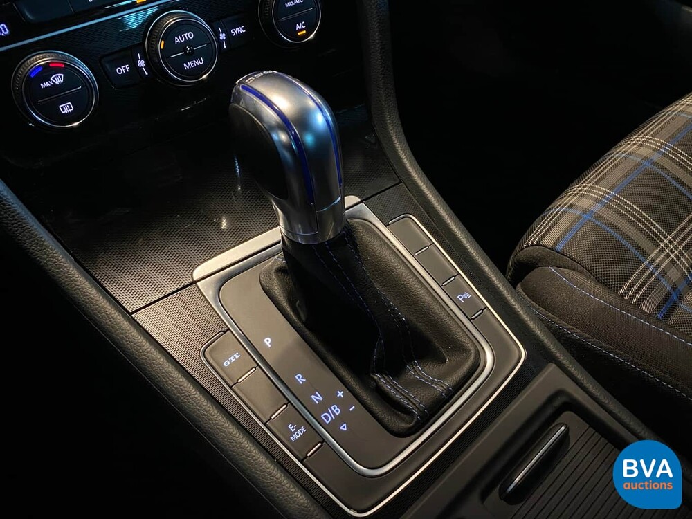 Volkswagen Golf GTE 1.4 TSI 204pk 2015 -Origineel NL-, GT-743-V