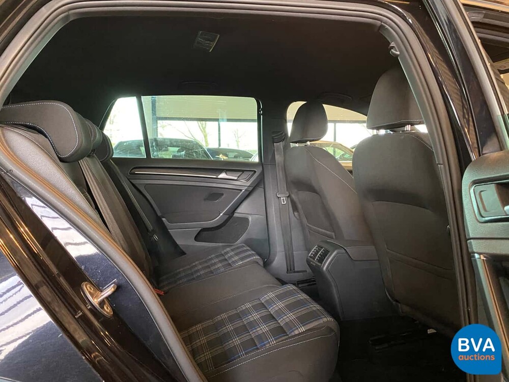 Volkswagen Golf GTE 1.4 TSI 204pk 2015 -Origineel NL-, GT-743-V