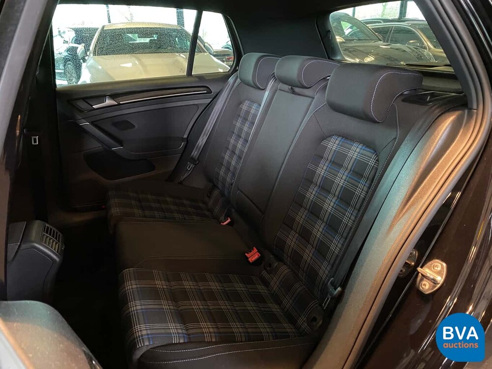 Volkswagen Golf GTE 1.4 TSI 204pk 2015 -Origineel NL-, GT-743-V