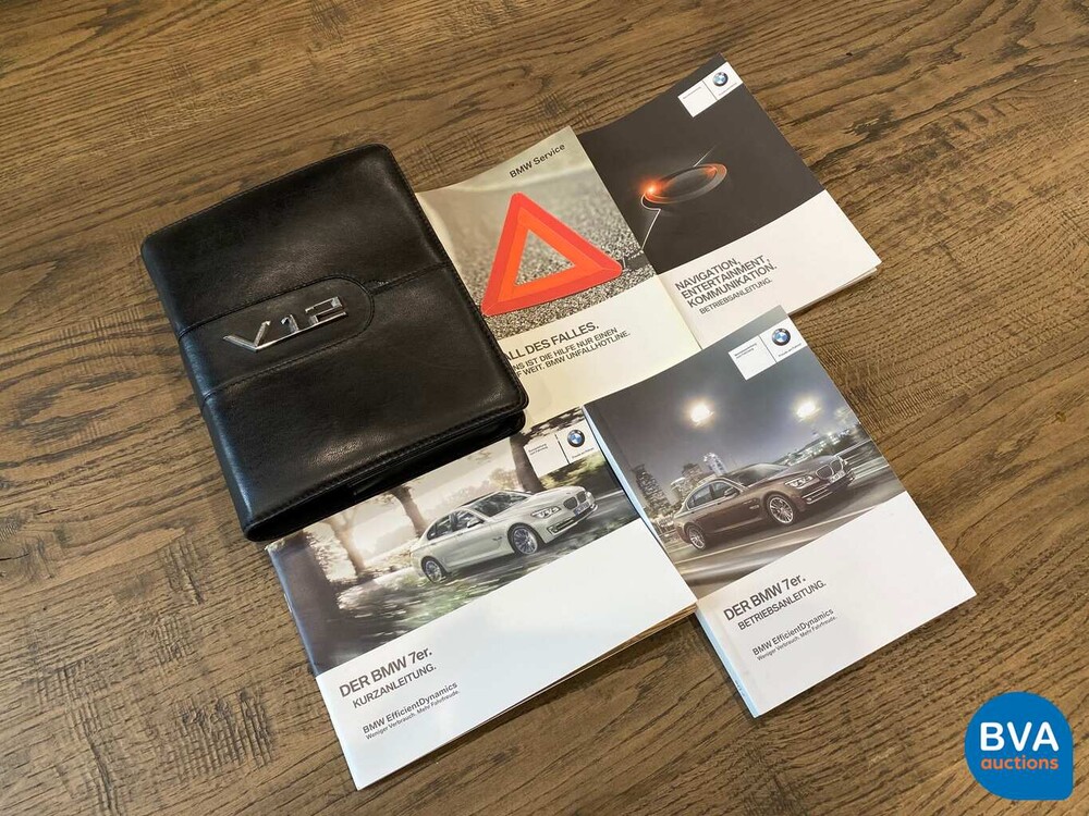 BMW 760i 544pk V12 Turbo 2014 7-serie Individual, G-433-BG