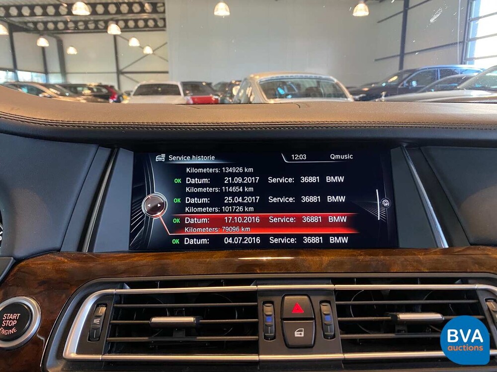 BMW 760i 544pk V12 Turbo 2014 7-serie Individual, G-433-BG