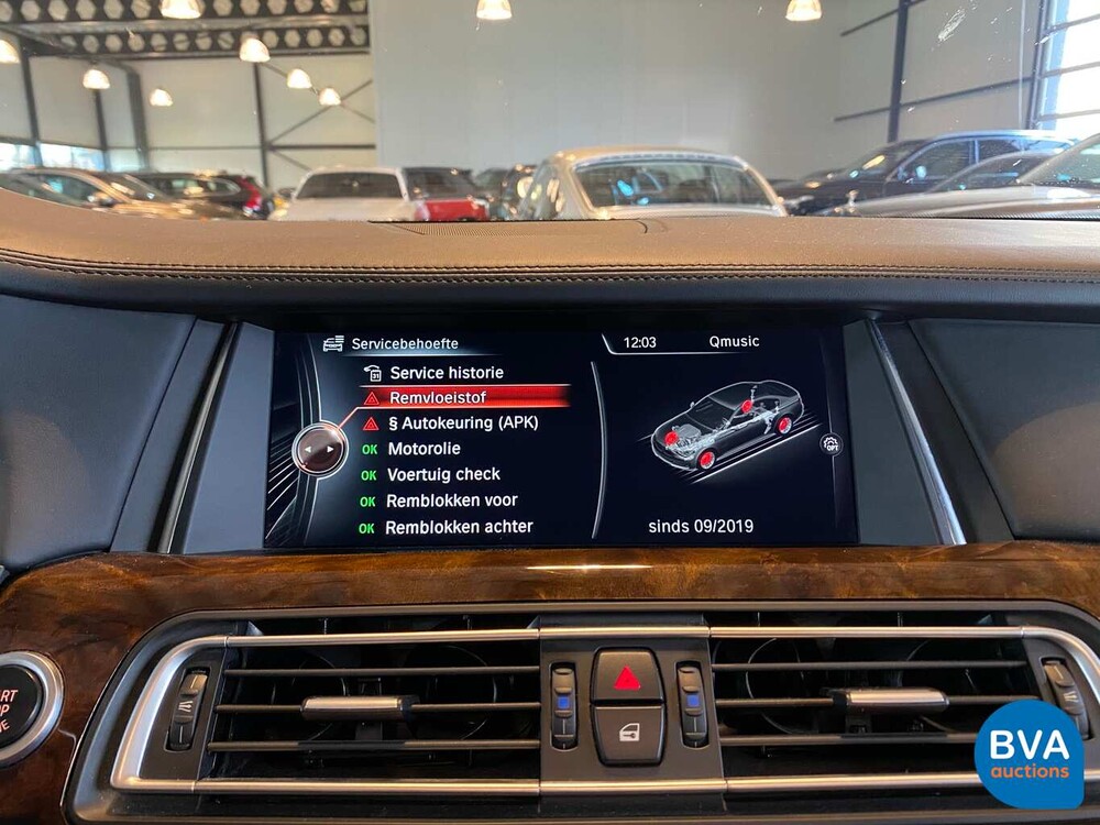 BMW 760i 544pk V12 Turbo 2014 7-serie Individual, G-433-BG