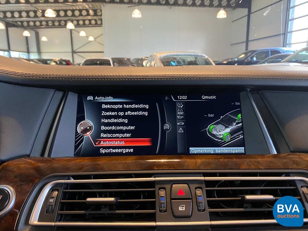 BMW 760i 544pk V12 Turbo 2014 7-serie Individual, G-433-BG