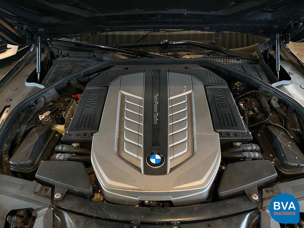 BMW 760i 544pk V12 Turbo 2014 7-serie Individual, G-433-BG