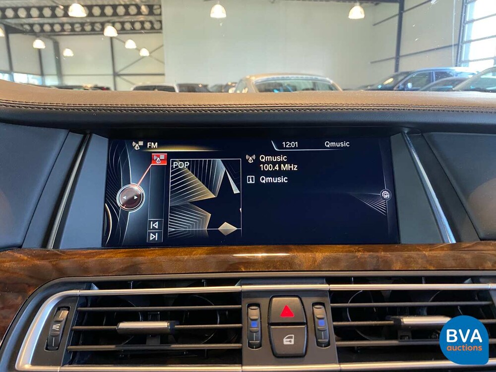 BMW 760i 544pk V12 Turbo 2014 7-serie Individual, G-433-BG