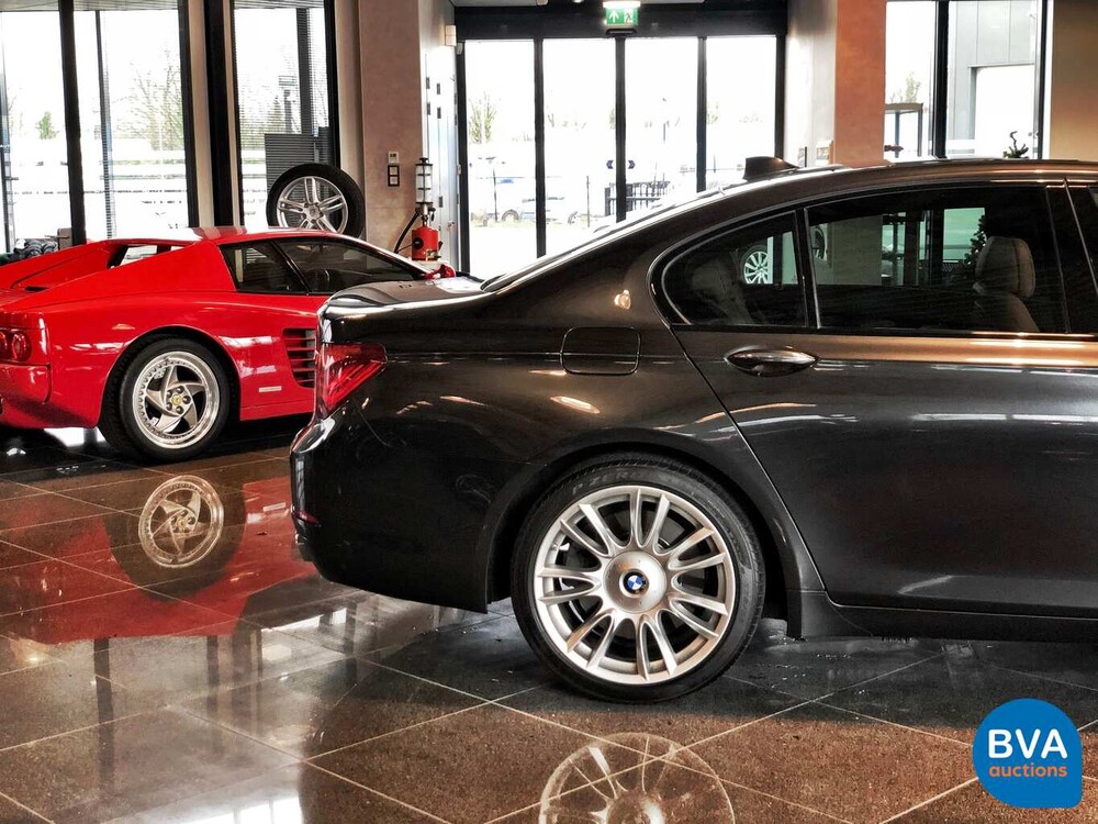 BMW 760i 544pk V12 Turbo 2014 7-serie Individual, G-433-BG