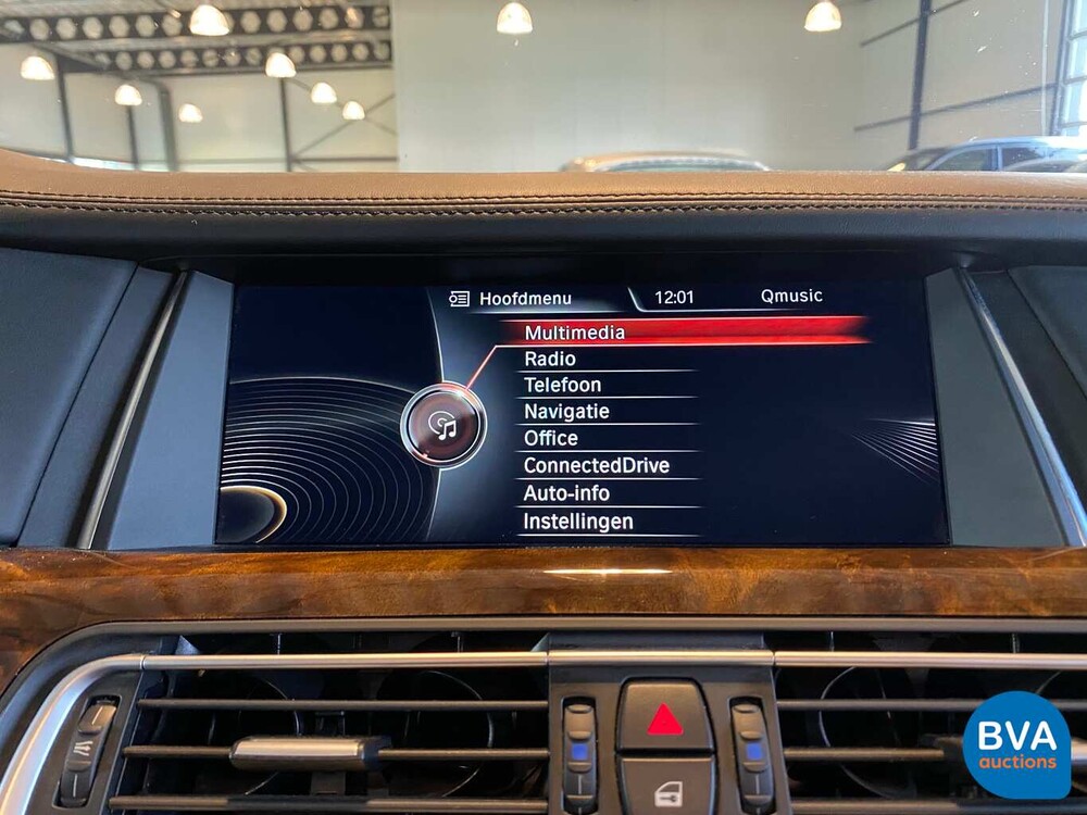 BMW 760i 544pk V12 Turbo 2014 7-serie Individual, G-433-BG