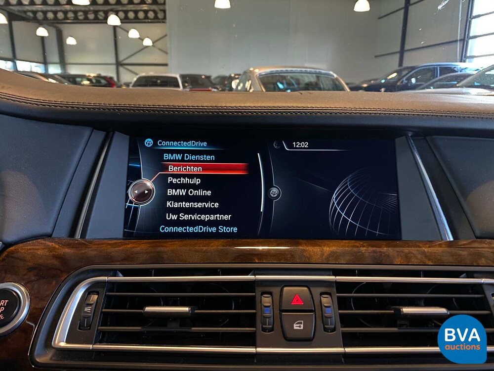 BMW 760i 544pk V12 Turbo 2014 7-serie Individual, G-433-BG