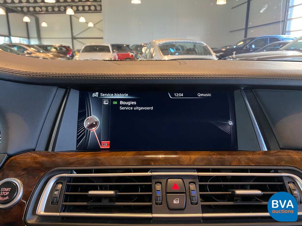 BMW 760i 544pk V12 Turbo 2014 7-serie Individual, G-433-BG