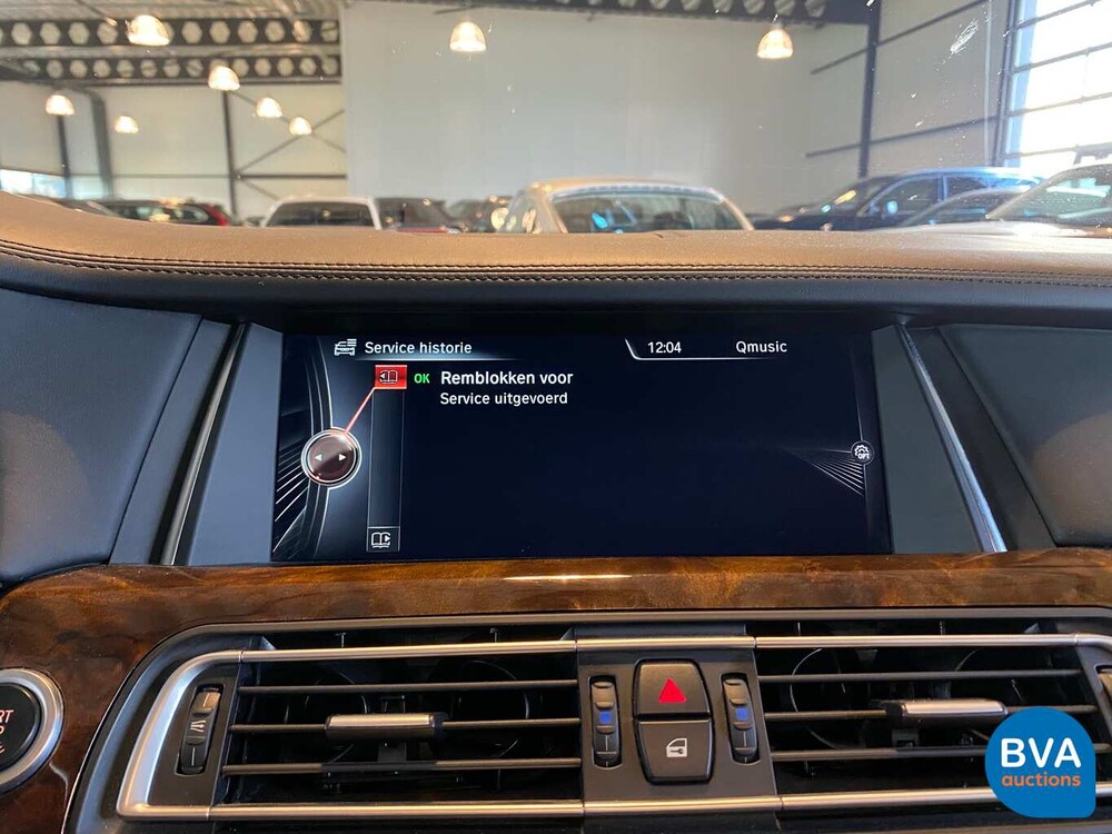 BMW 760i 544pk V12 Turbo 2014 7-serie Individual, G-433-BG
