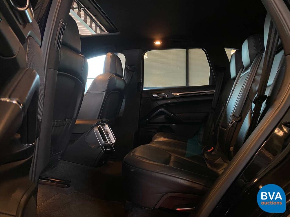 Porsche Cayenne 3.6 V6 TipTronic 2012, 9-KJP-34