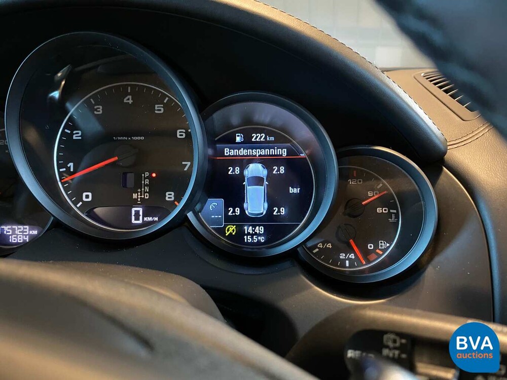 Porsche Cayenne 3.6 V6 TipTronic 2012, 9-KJP-34