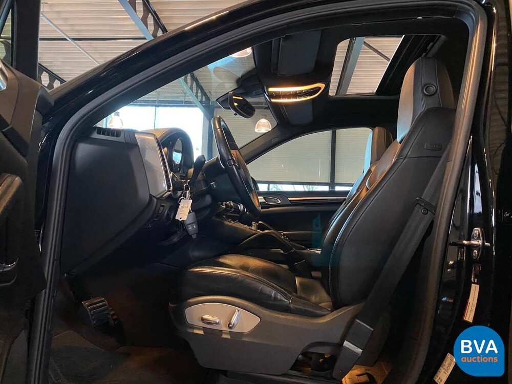 Porsche Cayenne 3.6 V6 TipTronic 2012, 9-KJP-34