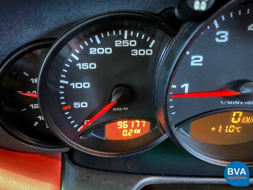 Porsche 911 3.4 Carrera Coupé 300 PS 996 1998, 47-FT-DG.