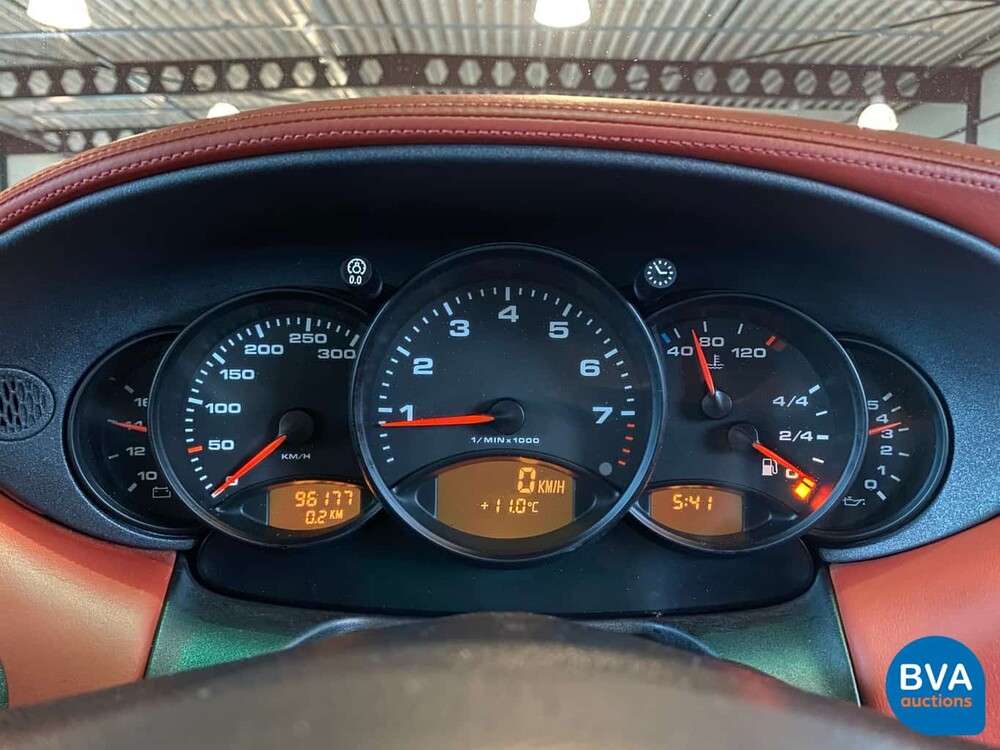 Porsche 911 3.4 Carrera Coupé 300 PS 996 1998, 47-FT-DG.