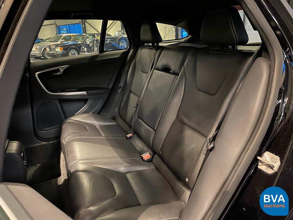 Volvo V60 D5 TwinEngine 230pk Special Edition 2015 -Origineel NL-, GT-235-V