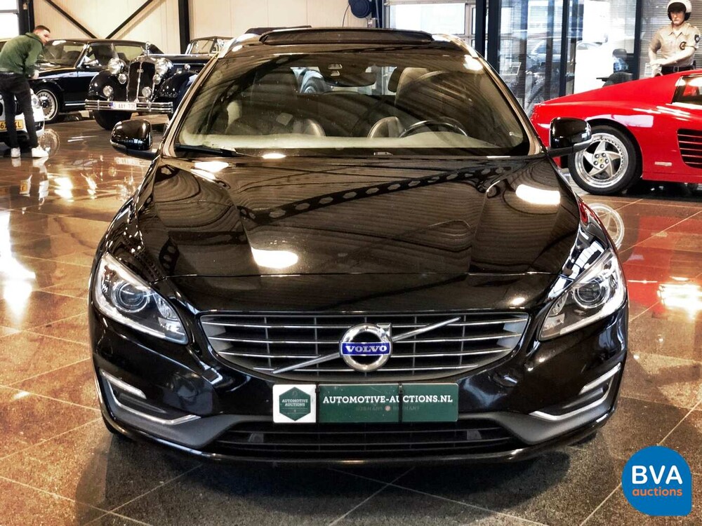 Volvo V60 D5 TwinEngine 230pk Special Edition 2015 -Origineel NL-, GT-235-V