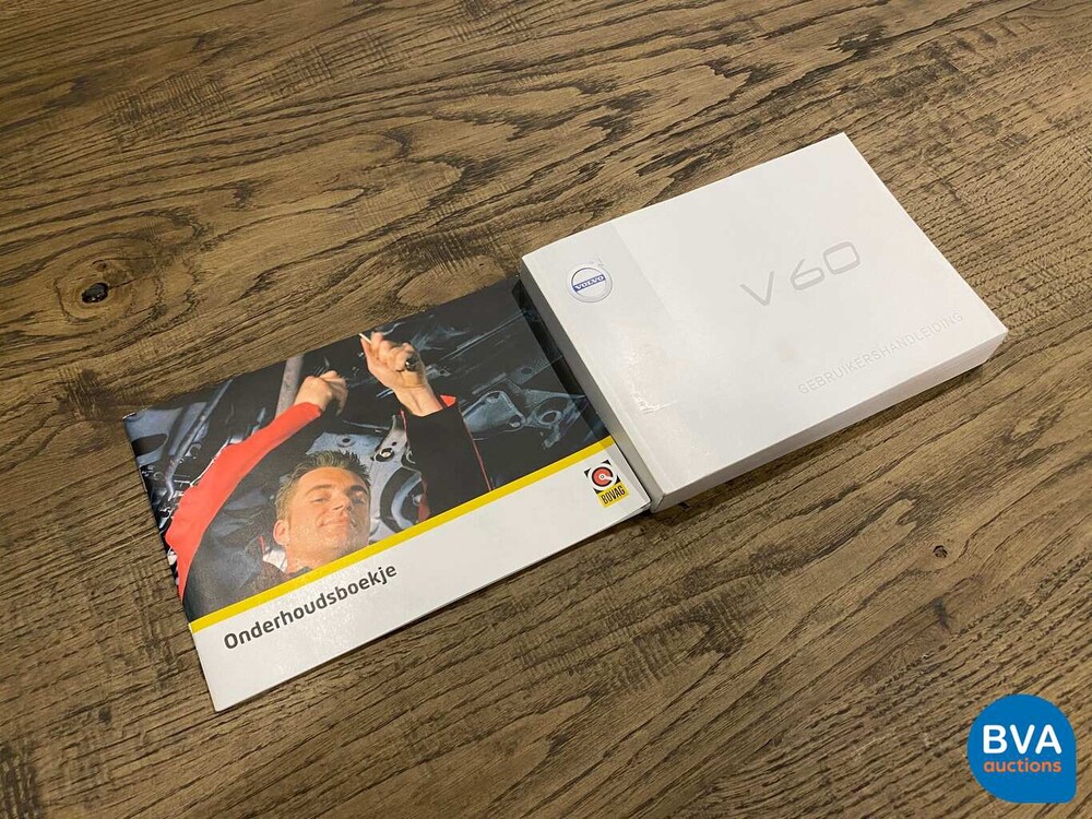 Volvo V60 D5 TwinEngine 230pk Special Edition 2015 -Origineel NL-, GT-235-V