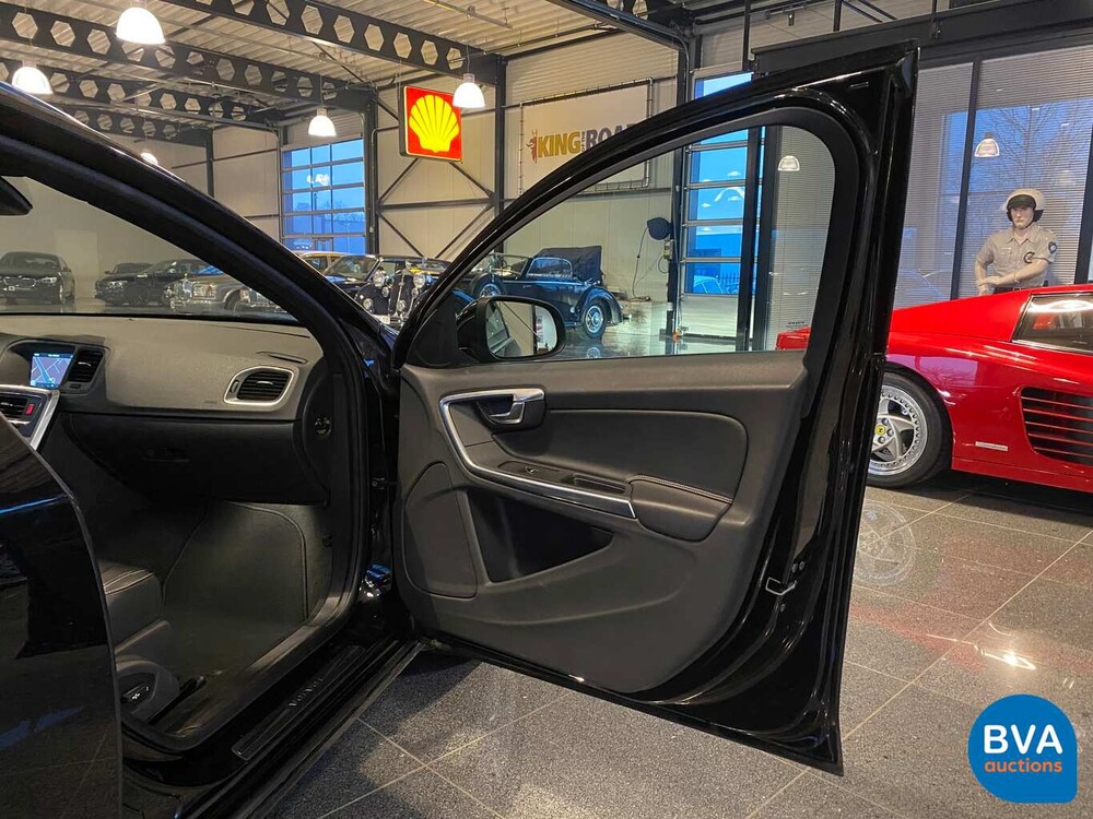 Volvo V60 D5 TwinEngine 230pk Special Edition 2015 -Origineel NL-, GT-235-V