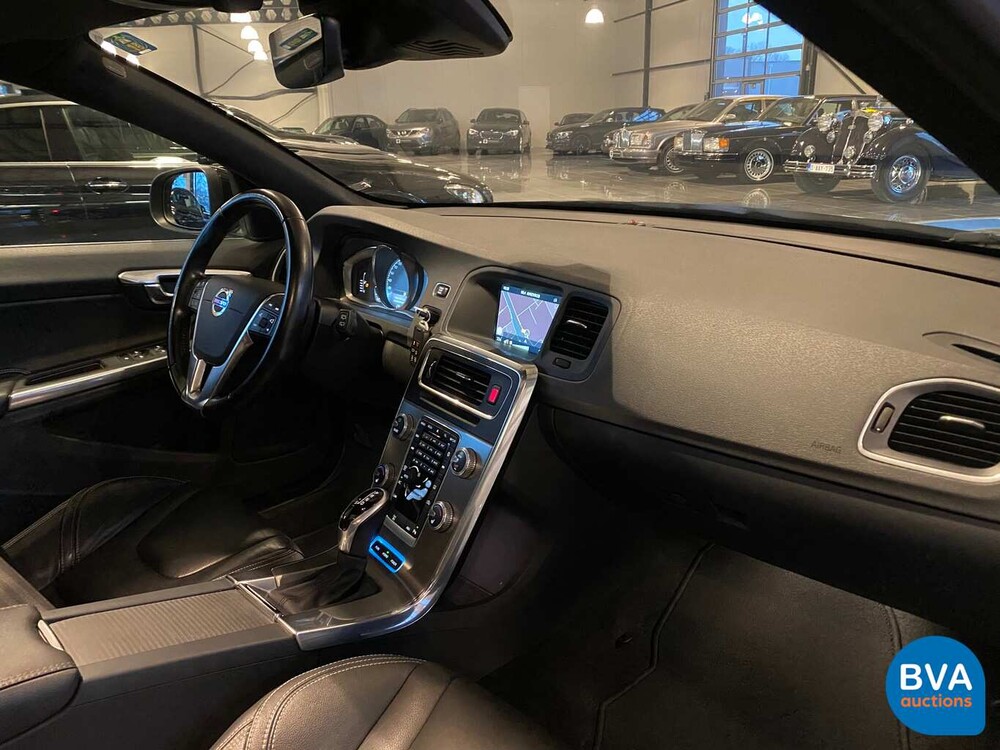 Volvo V60 D5 TwinEngine 230pk Special Edition 2015 -Origineel NL-, GT-235-V