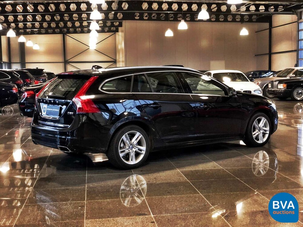Volvo V60 D5 TwinEngine 230pk Special Edition 2015 -Origineel NL-, GT-235-V