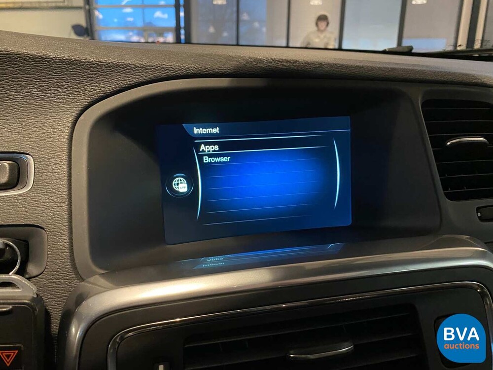 Volvo V60 D5 TwinEngine 230pk Special Edition 2015 -Origineel NL-, GT-235-V