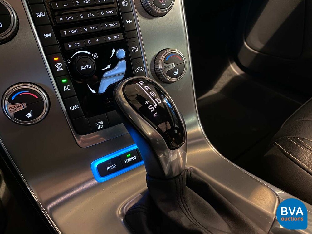 Volvo V60 D5 TwinEngine 230pk Special Edition 2015 -Origineel NL-, GT-235-V