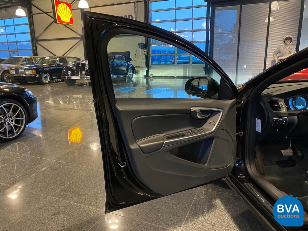 Volvo V60 D5 TwinEngine 230pk Special Edition 2015 -Origineel NL-, GT-235-V