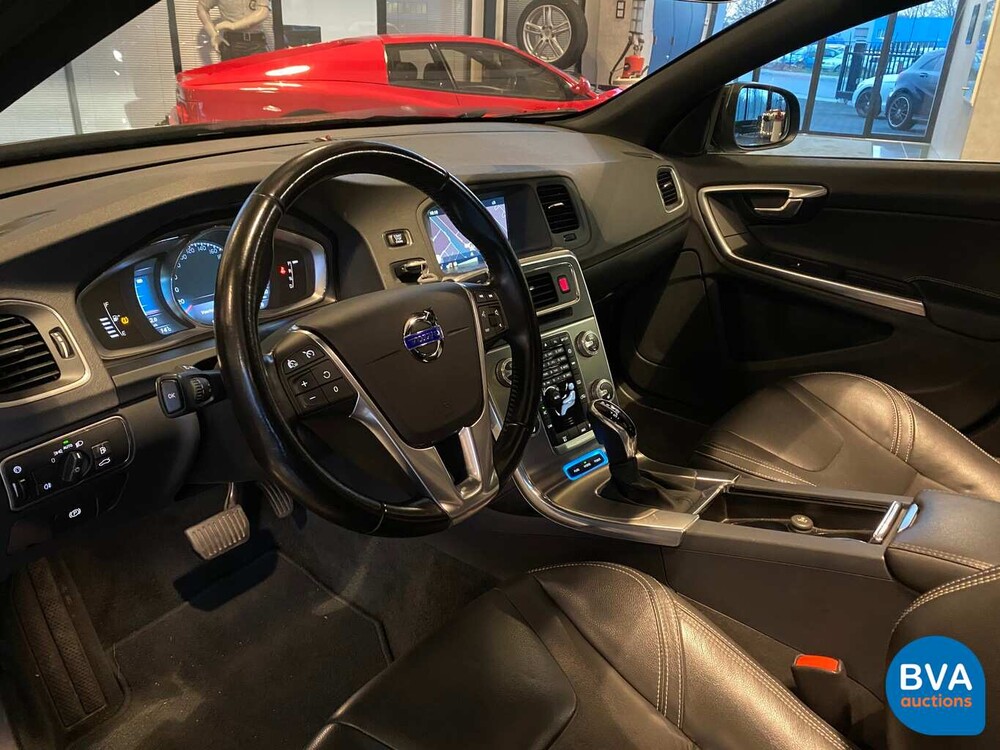 Volvo V60 D5 TwinEngine 230pk Special Edition 2015 -Origineel NL-, GT-235-V