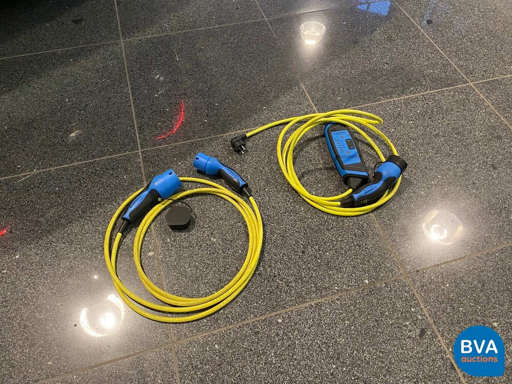 Volvo V60 D5 TwinEngine 230pk Special Edition 2015 -Origineel NL-, GT-235-V