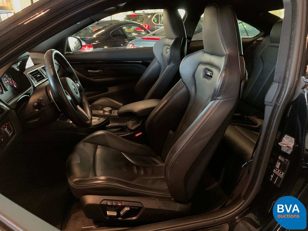 BMW M4 Competition 450pk Drivelogic Coupe 4-serie 2018 M-Performance